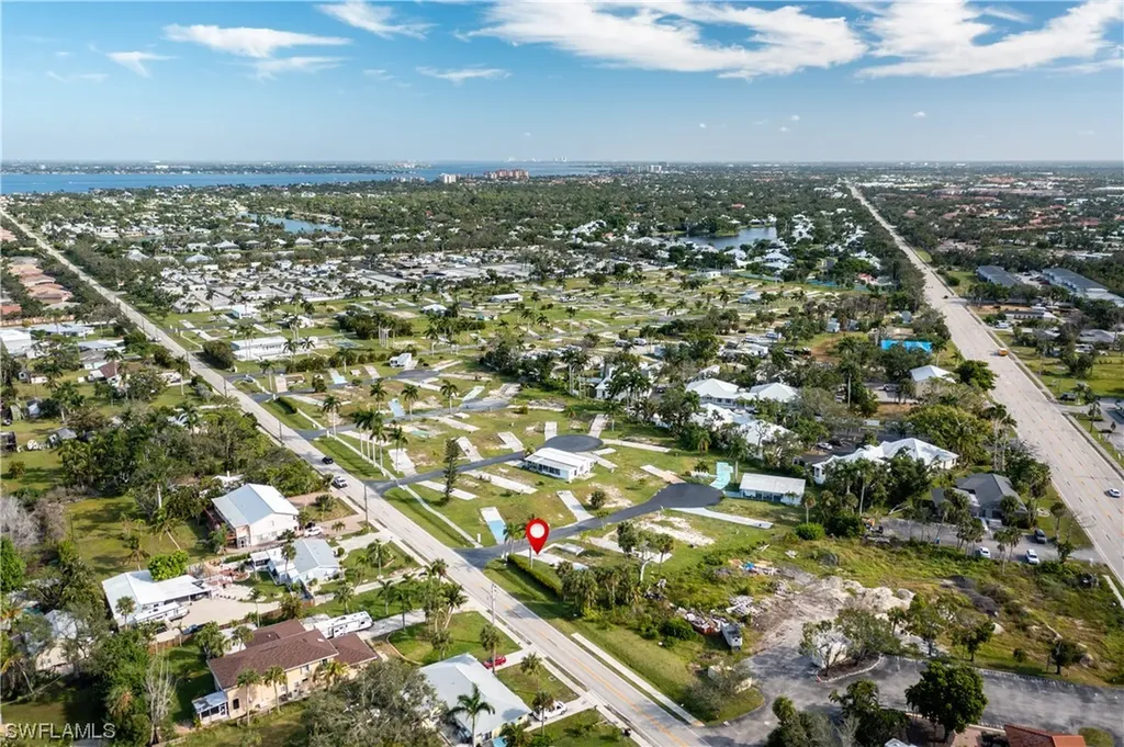 125 Ash Lane Fort Myers FL 33908