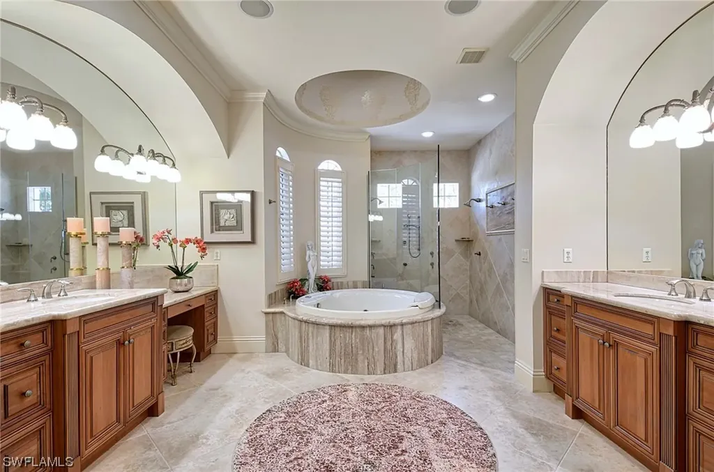 2906 Leonardo Avenue Naples FL 34119