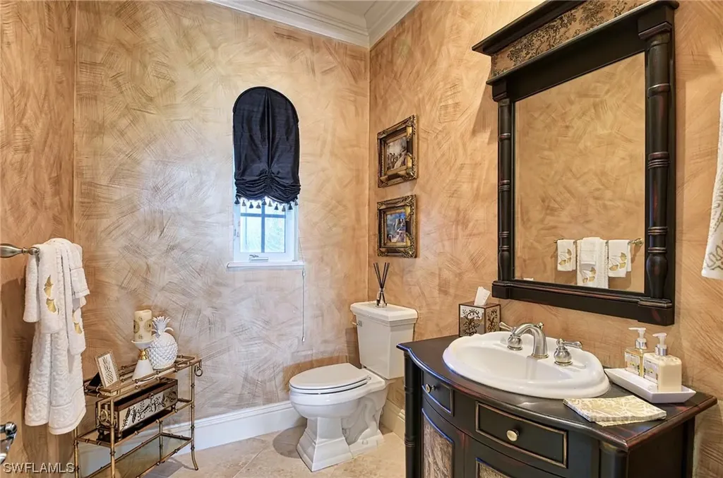 2906 Leonardo Avenue Naples FL 34119