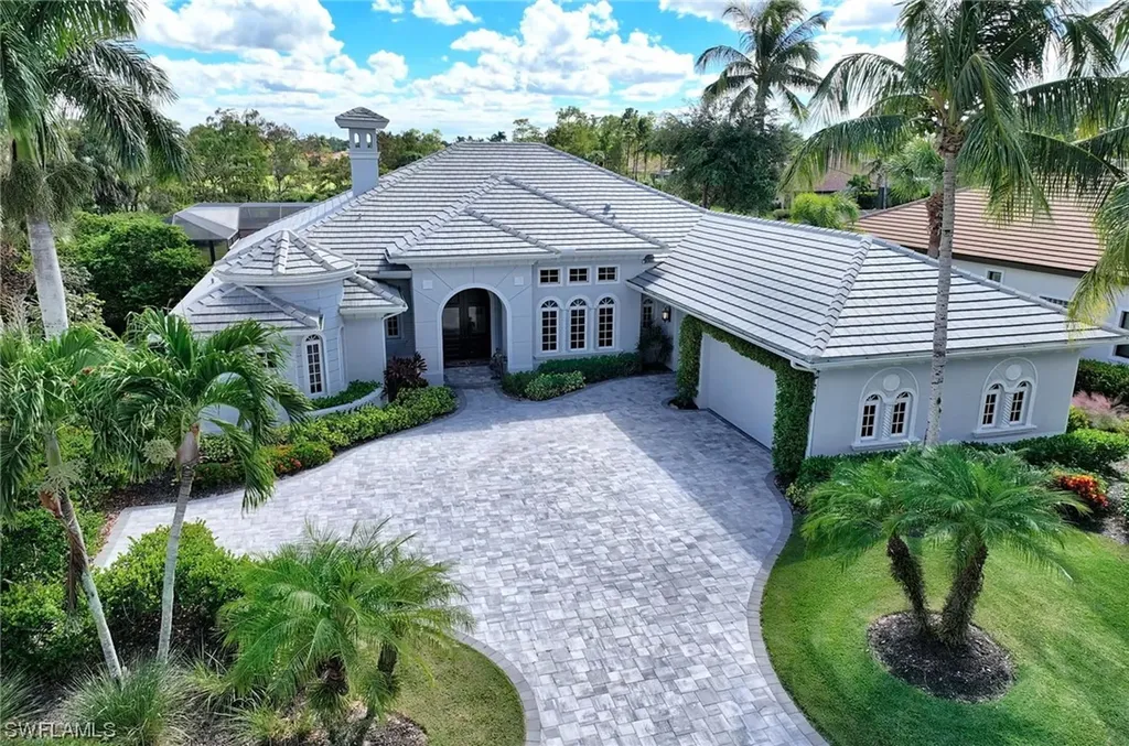 2906 Leonardo Avenue Naples FL 34119