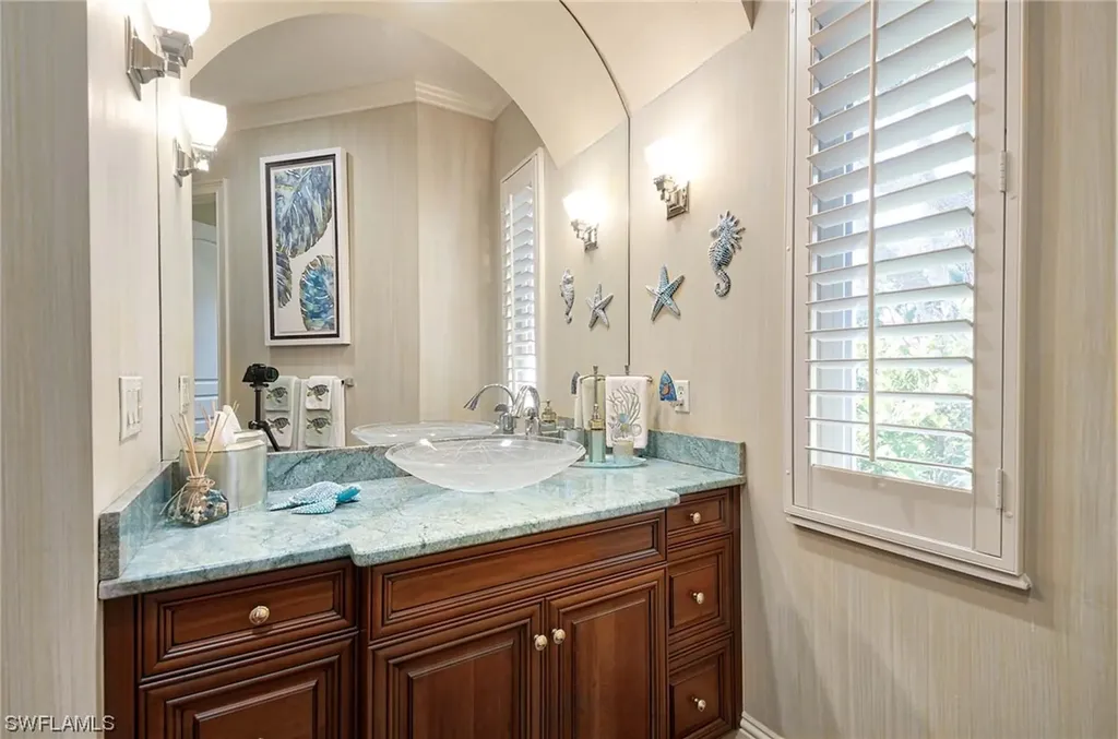 2906 Leonardo Avenue Naples FL 34119