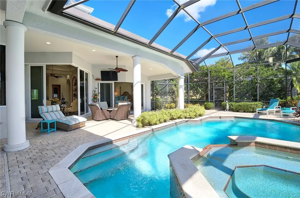 2906 Leonardo Avenue Naples FL 34119