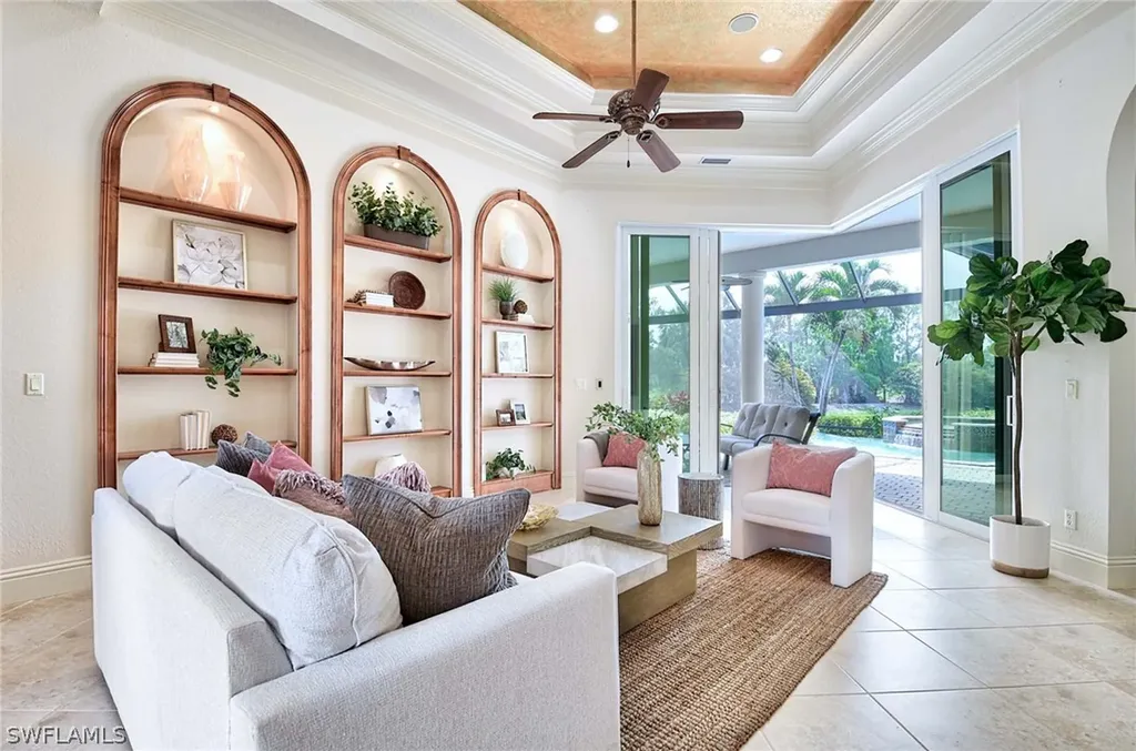 2906 Leonardo Avenue Naples FL 34119