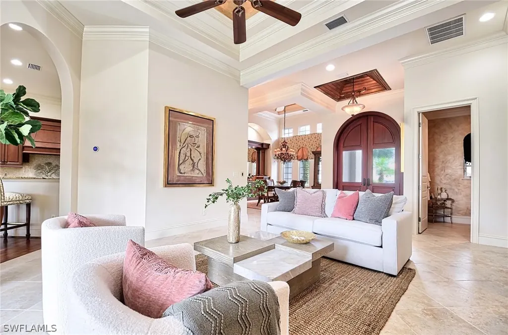 2906 Leonardo Avenue Naples FL 34119