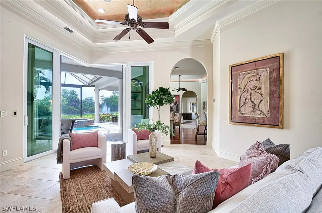 2906 Leonardo Avenue Naples FL 34119