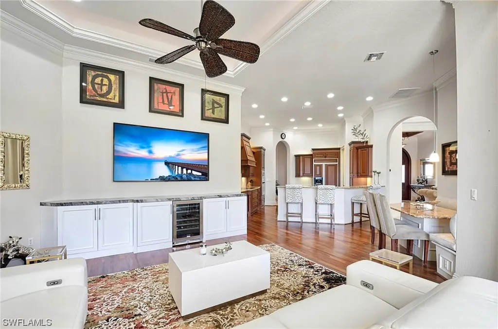 2906 Leonardo Avenue Naples FL 34119