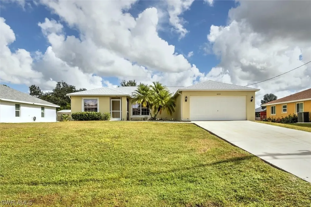 6221 Astoria Avenue Fort Myers FL 33905