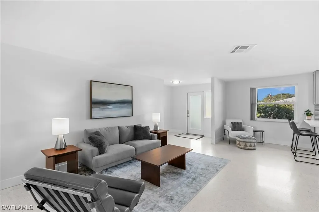 84 9th Street Bonita Springs FL 34134