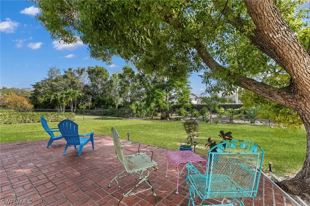 84 9th Street Bonita Springs FL 34134