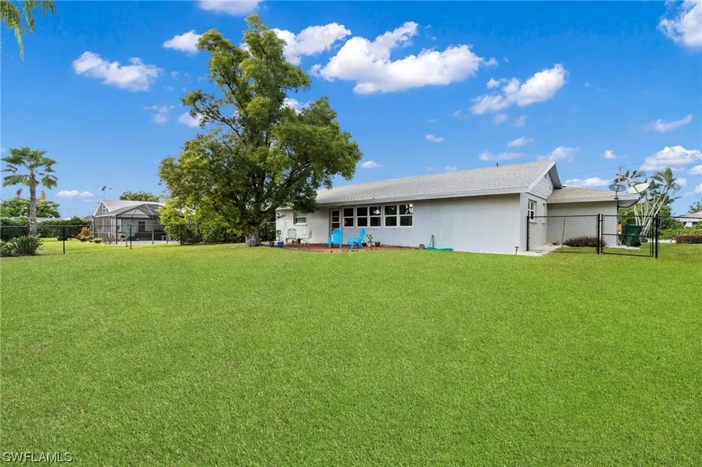84 9th Street Bonita Springs FL 34134