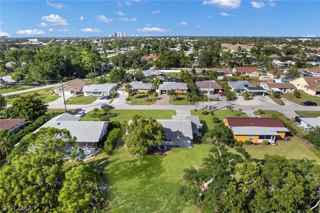 84 9th Street Bonita Springs FL 34134