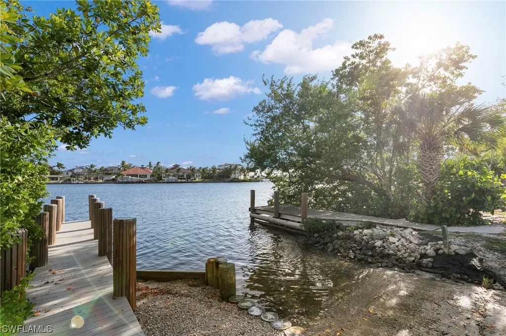 84 9th Street Bonita Springs FL 34134