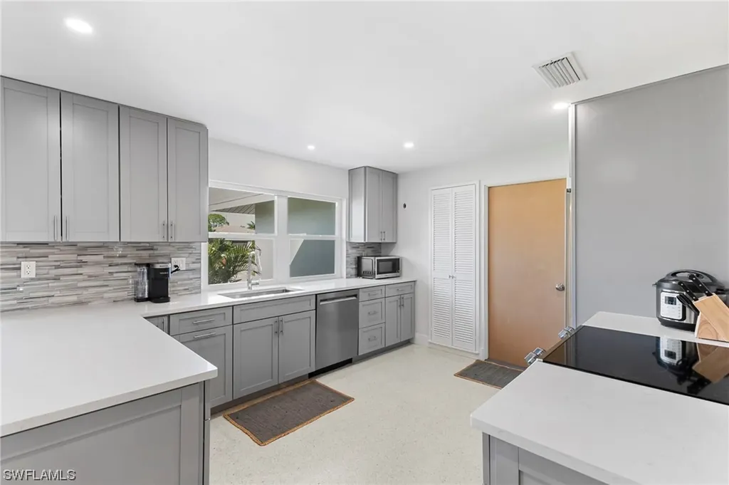 84 9th Street Bonita Springs FL 34134