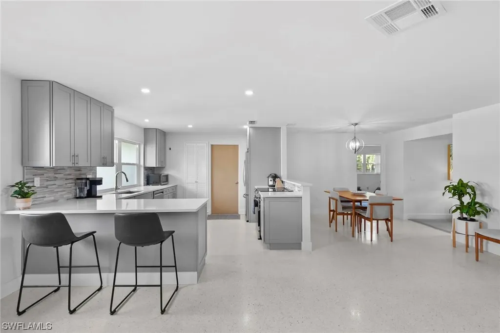 84 9th Street Bonita Springs FL 34134