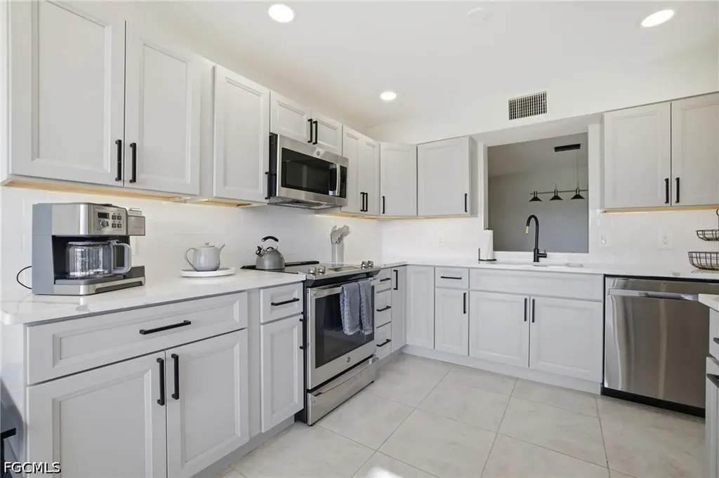 12521 Kelly Sands Way Fort Myers FL 33908