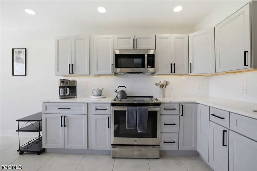 12521 Kelly Sands Way Fort Myers FL 33908