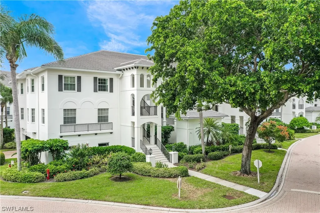 755 Bentwater Circle Naples FL 34108