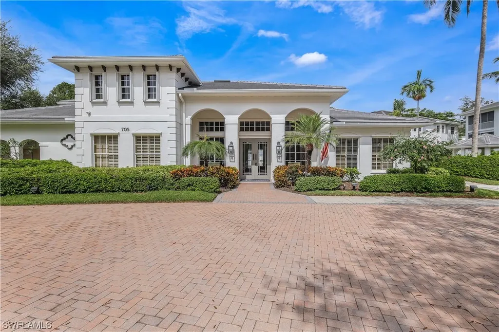 755 Bentwater Circle Naples FL 34108