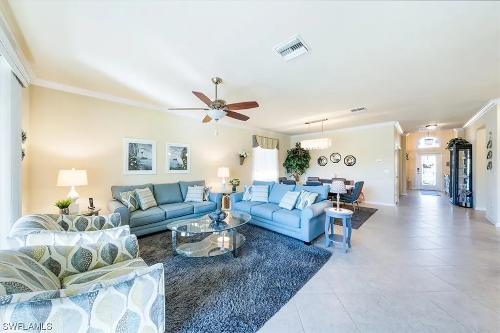 2462 Heydon Circle E Naples FL 34120
