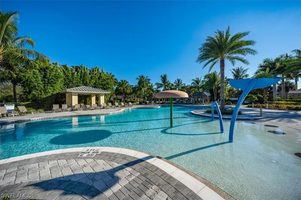 2462 Heydon Circle E Naples FL 34120