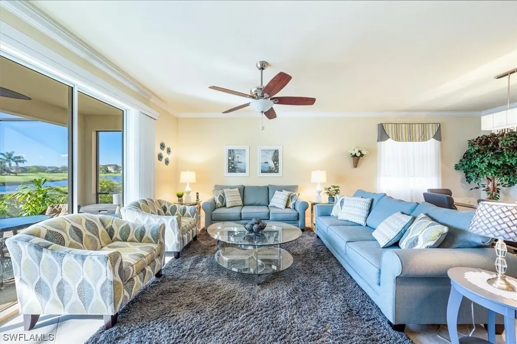 2462 Heydon Circle E Naples FL 34120