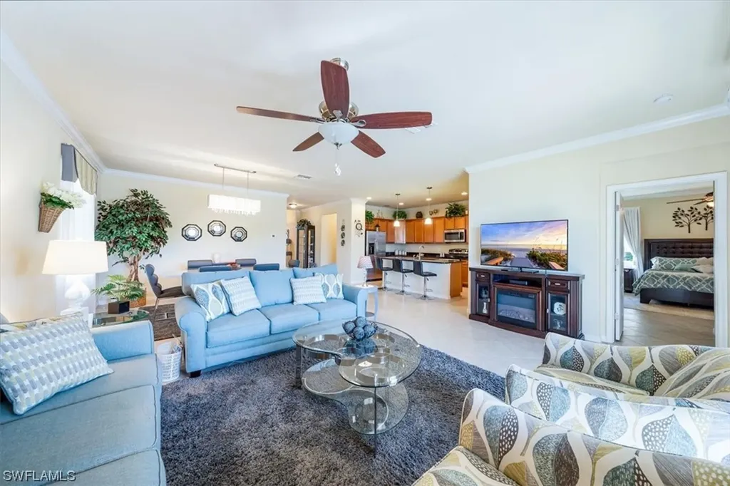 2462 Heydon Circle E Naples FL 34120