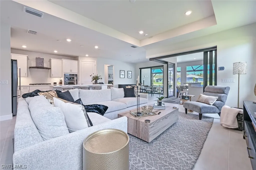 Naples FL, 6695 Pennyroyal Drive