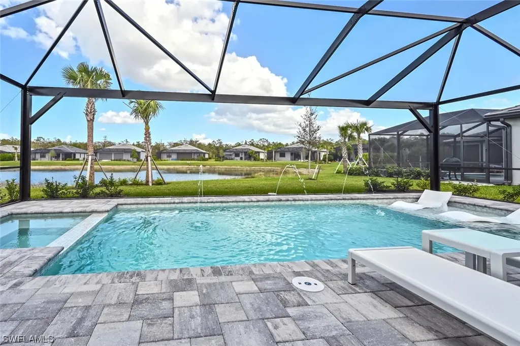 6695 Pennyroyal Drive Naples FL 34114