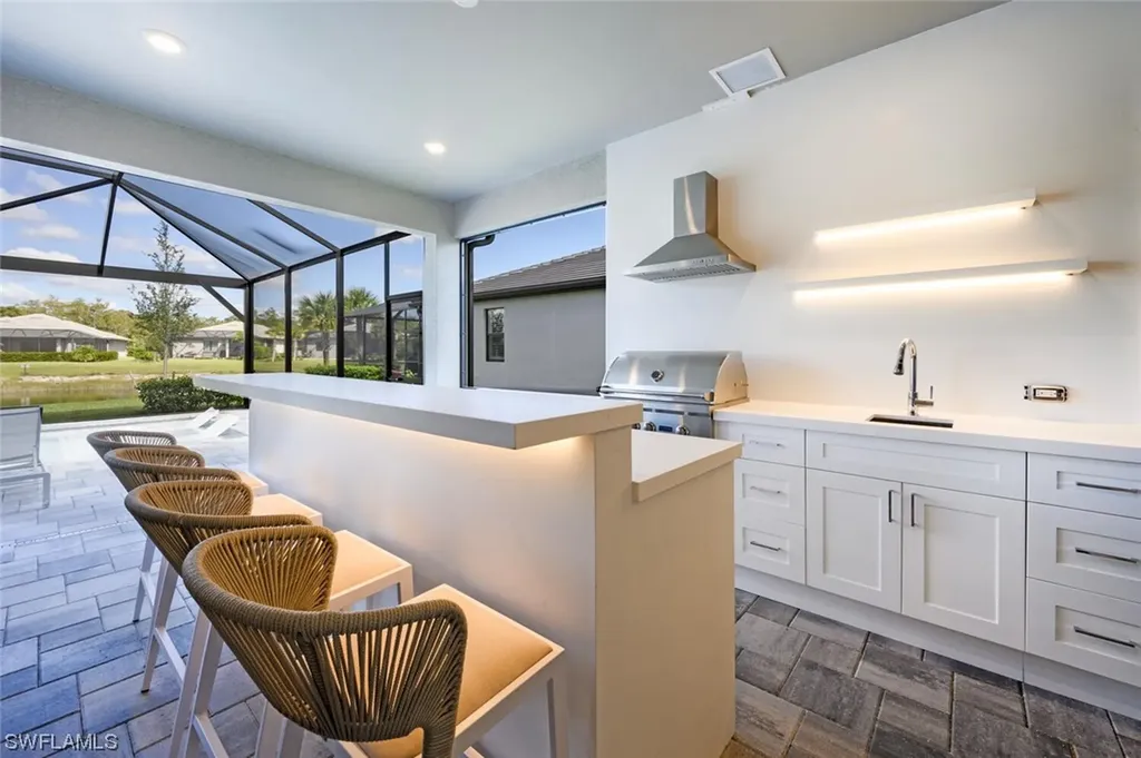 6695 Pennyroyal Drive Naples FL 34114