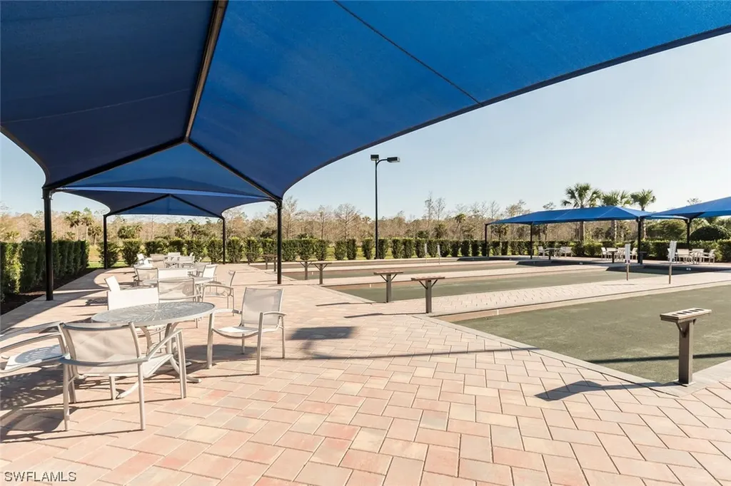 6695 Pennyroyal Drive Naples FL 34114