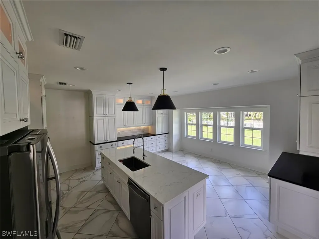 12290 Coconut Creek Court Fort Myers FL 33908