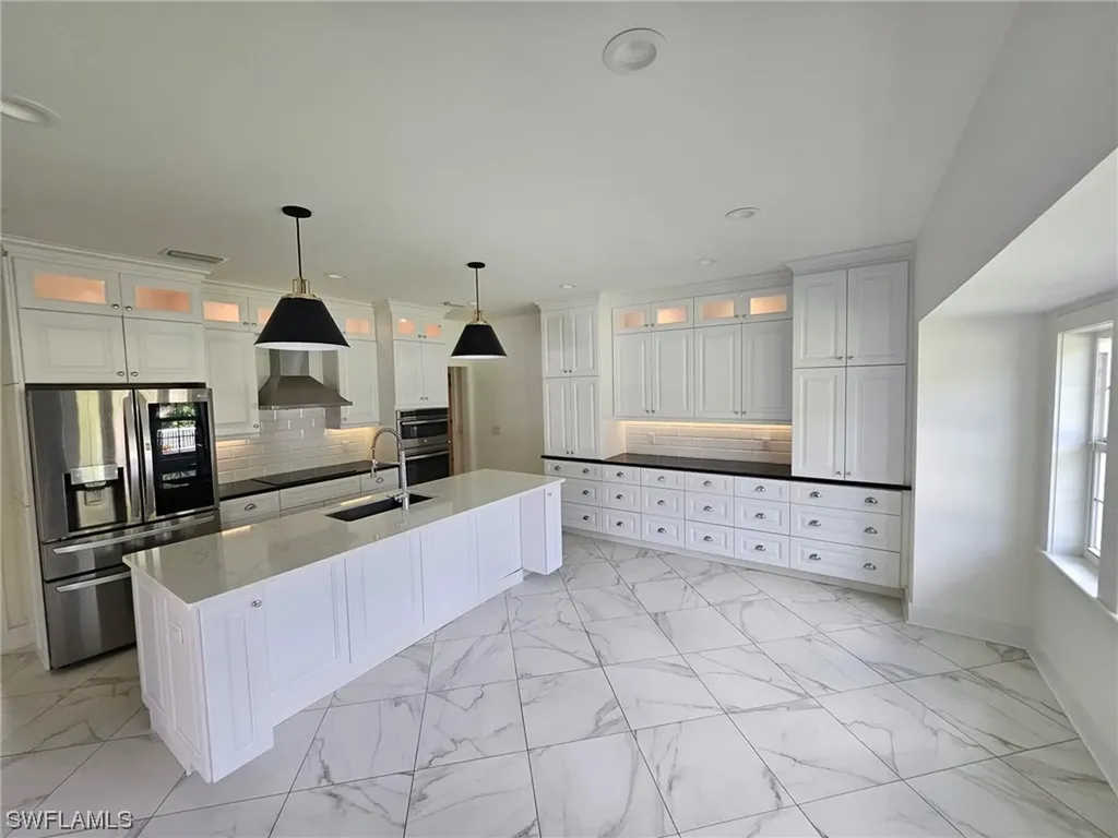 12290 Coconut Creek Court Fort Myers FL 33908