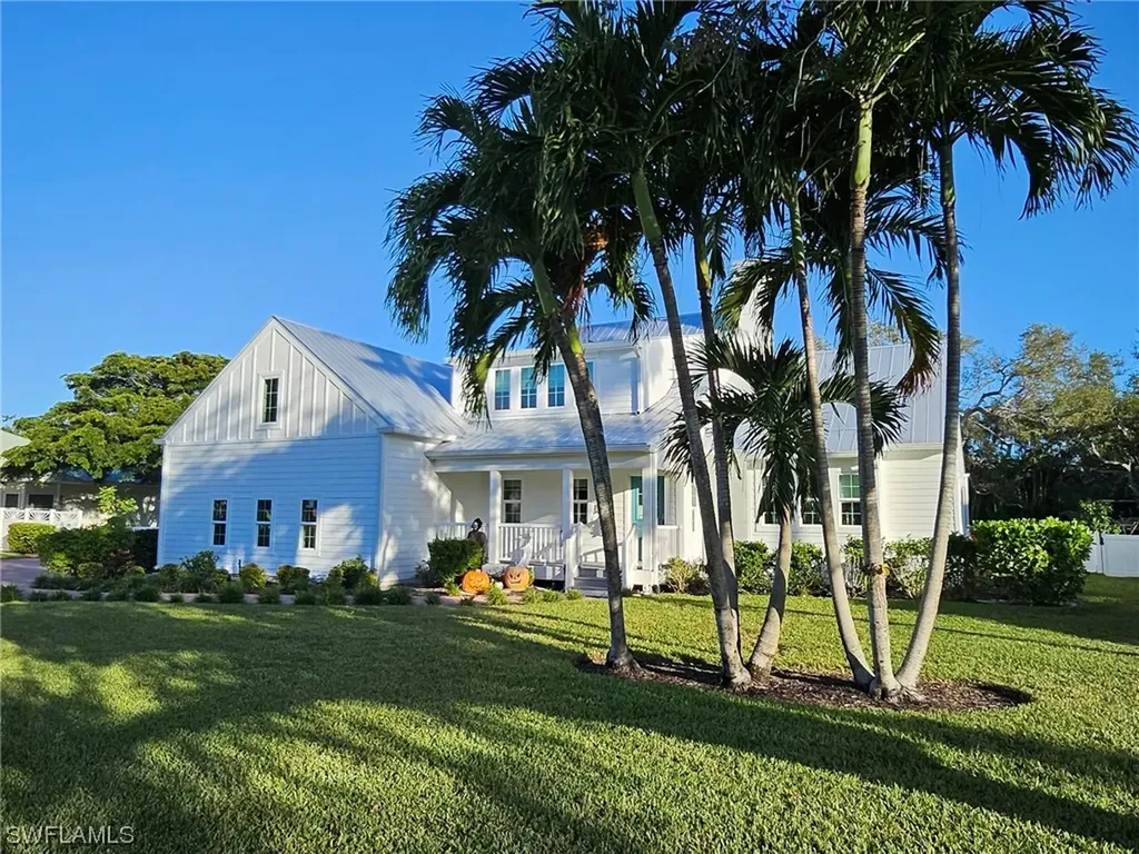 12290 Coconut Creek Court Fort Myers FL 33908
