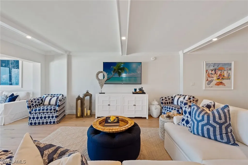 2401 Gulf Shore Boulevard N Naples FL 34103