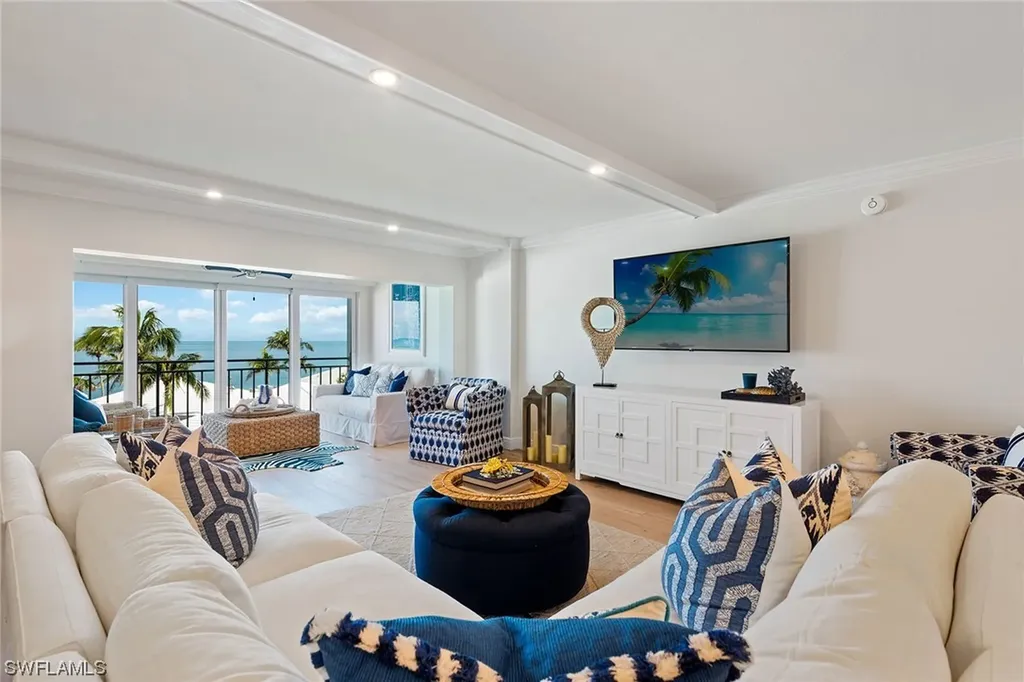 2401 Gulf Shore Boulevard N Naples FL 34103