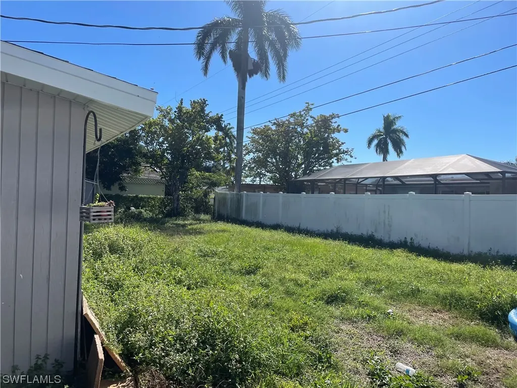 1654 Grace Avenue Fort Myers FL 33901