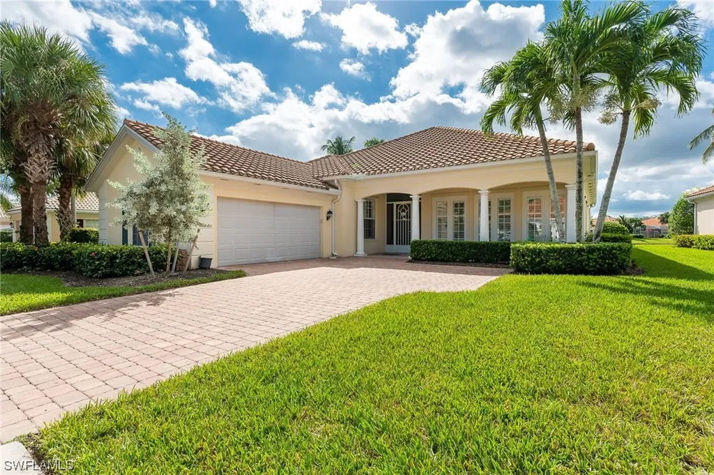 Naples FL, 3419 Anguilla Way