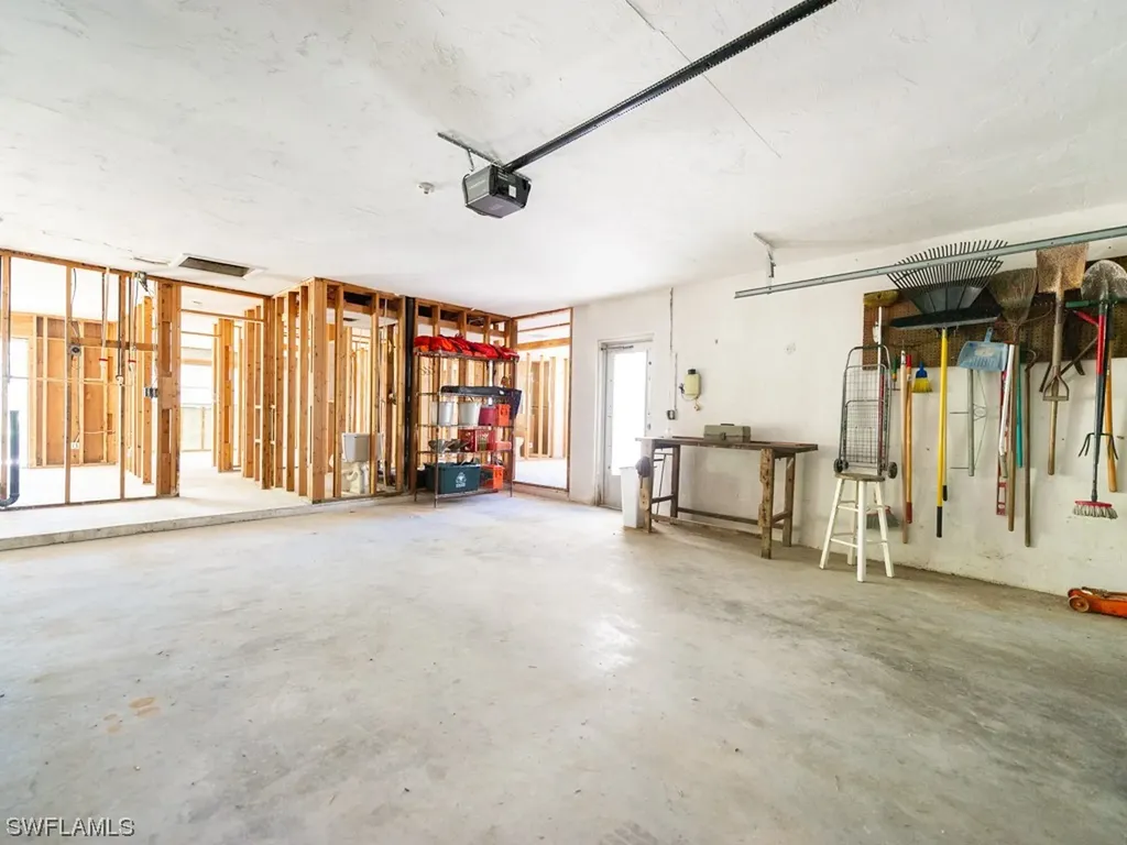 1113 Skiff Place Sanibel FL 33957