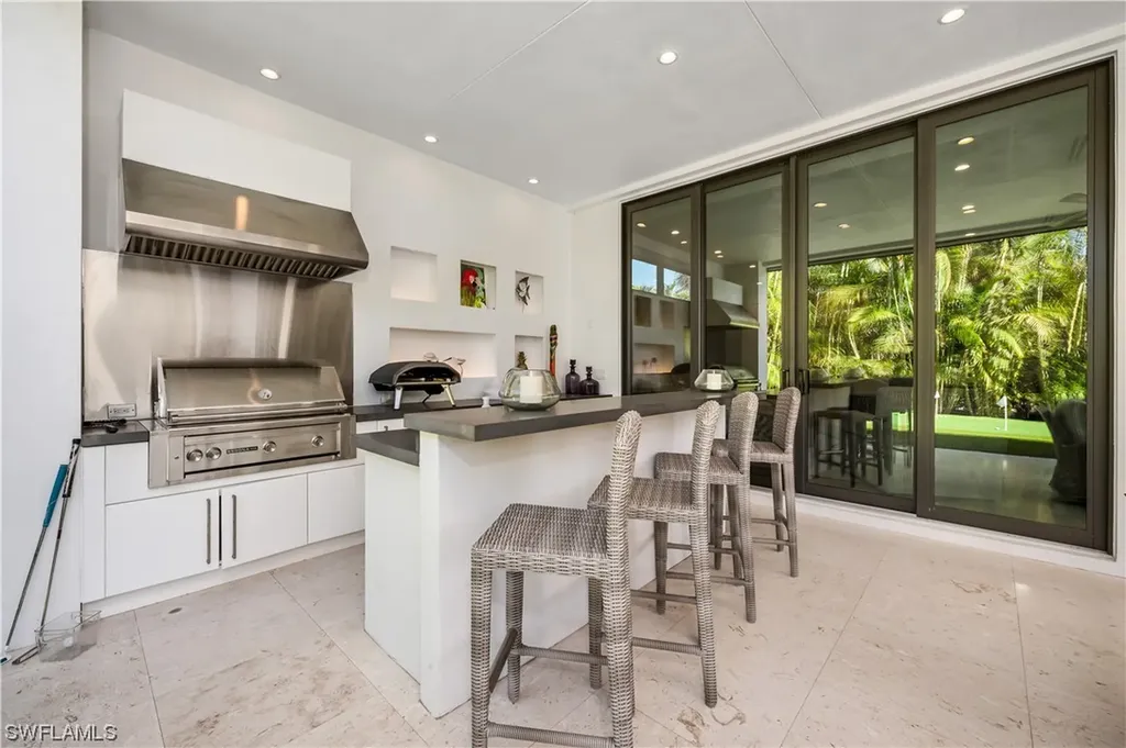 665 Fountainhead Way Naples FL 34103