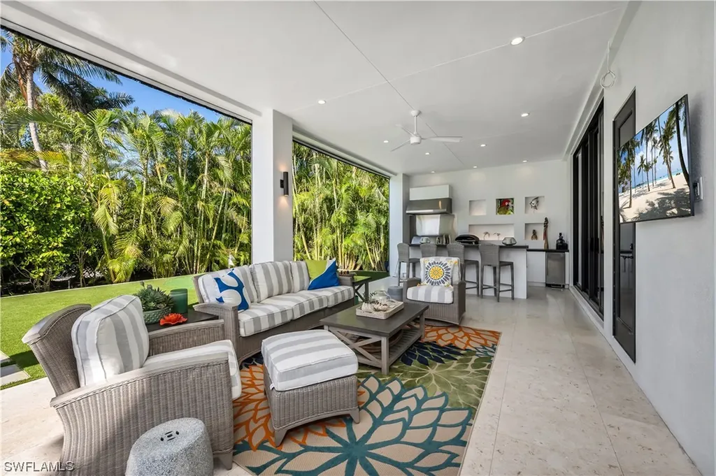 665 Fountainhead Way Naples FL 34103