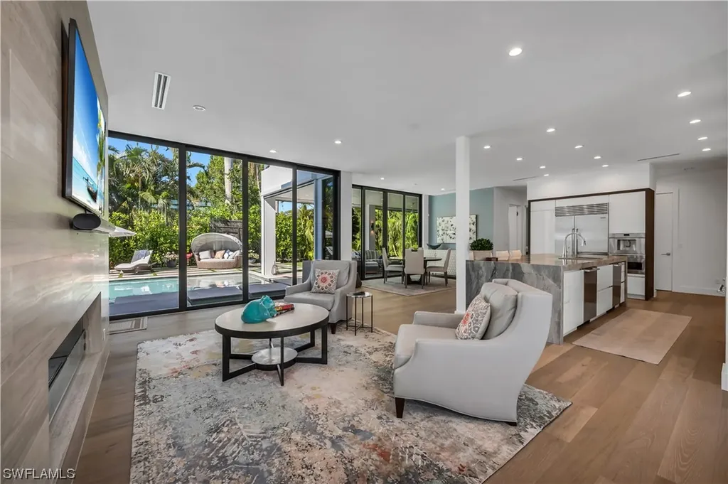 665 Fountainhead Way Naples FL 34103