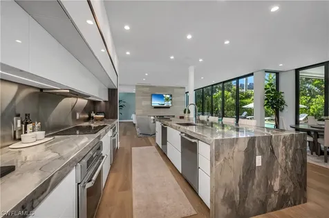665 Fountainhead Way Naples FL 34103