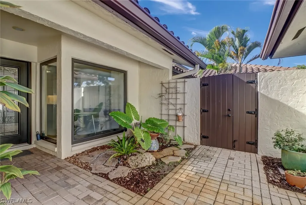 Naples FL, 2110 Buckingham Lane, Unit U-8