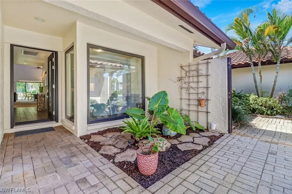 2110 Buckingham Lane Naples FL 34112