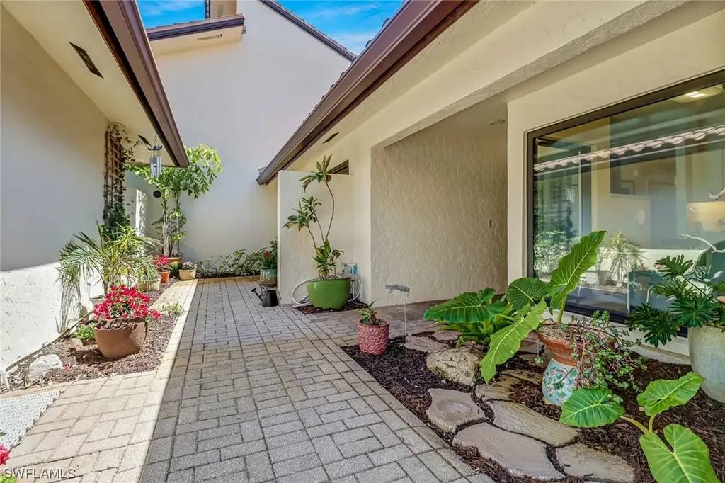 2110 Buckingham Lane Naples FL 34112