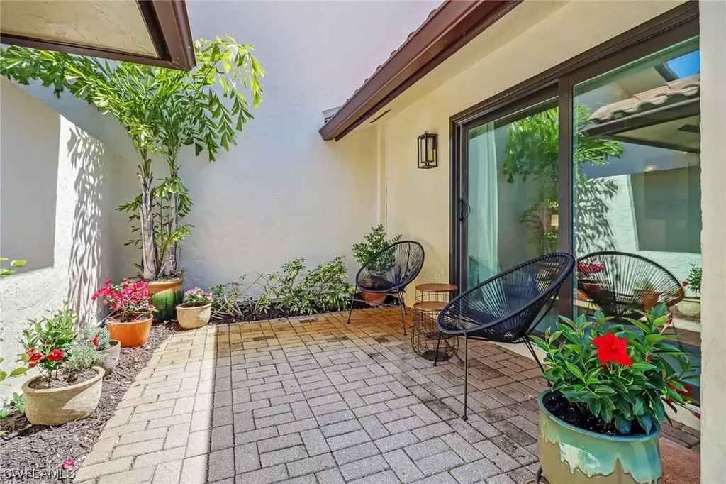 2110 Buckingham Lane Naples FL 34112
