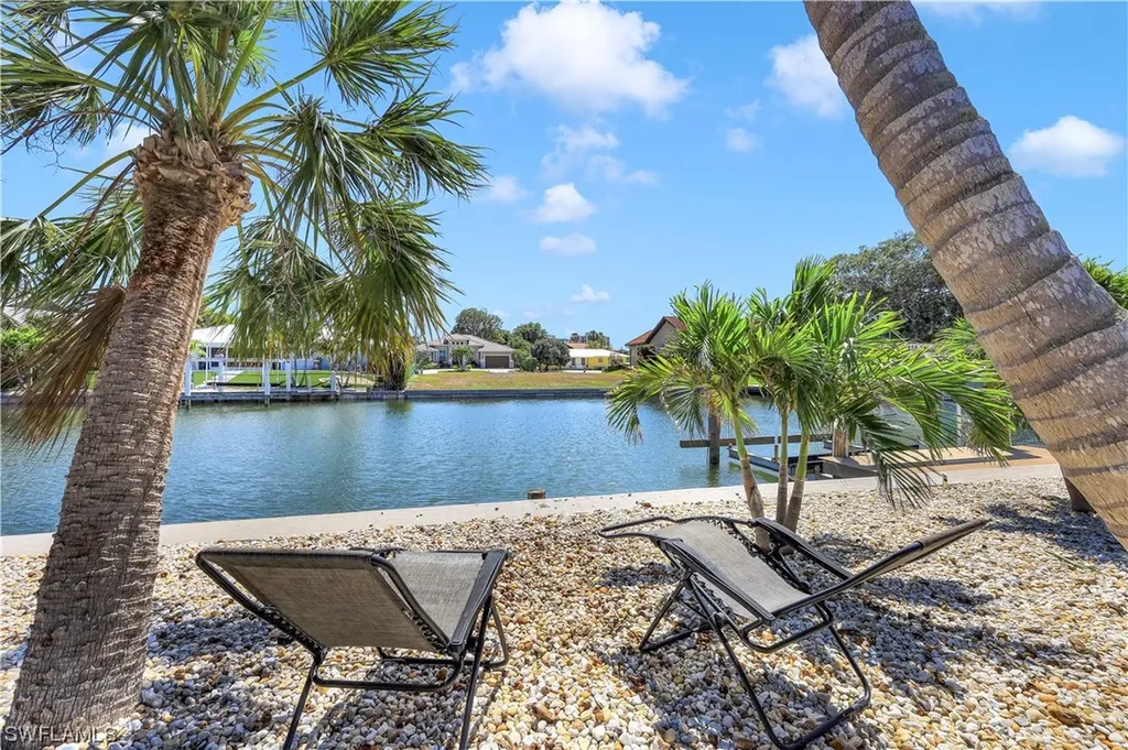 811 Wintergreen Court Marco Island FL 34145