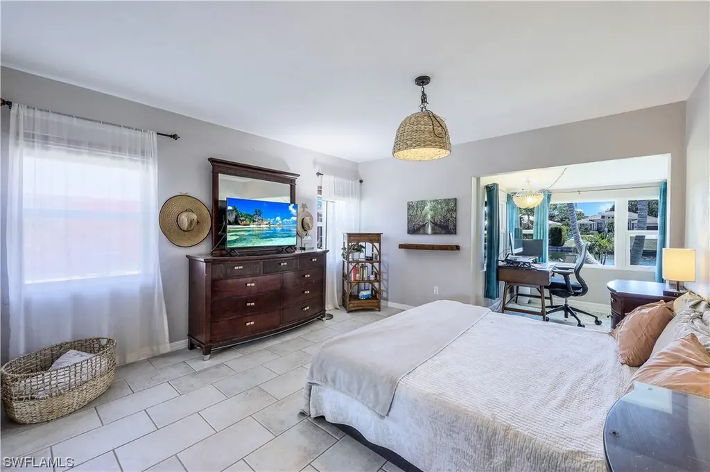 811 Wintergreen Court Marco Island FL 34145
