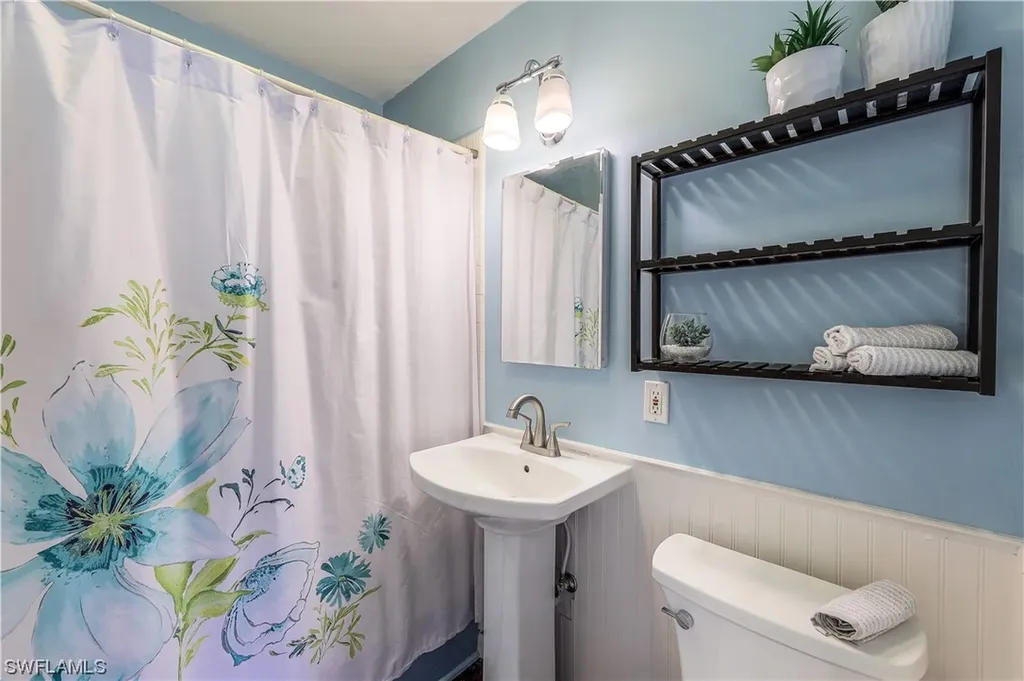 811 Wintergreen Court Marco Island FL 34145
