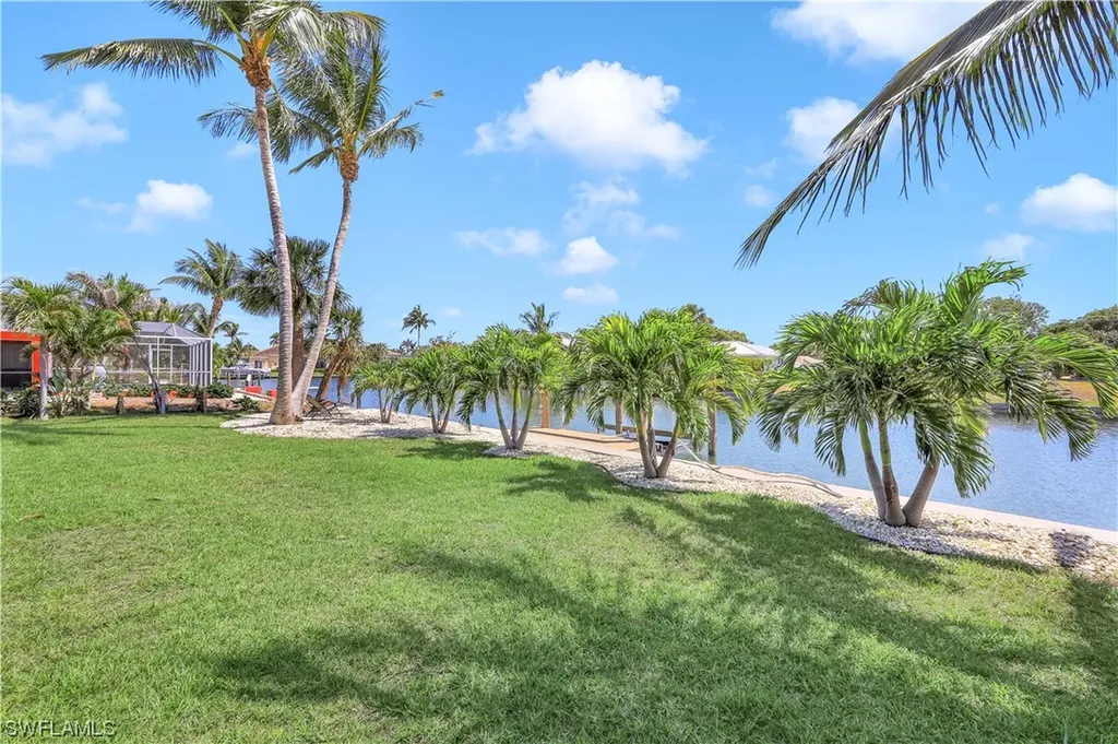 811 Wintergreen Court Marco Island FL 34145